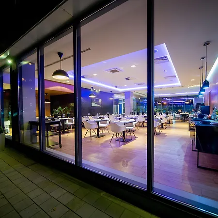 Apartahotel Invite Breslavia