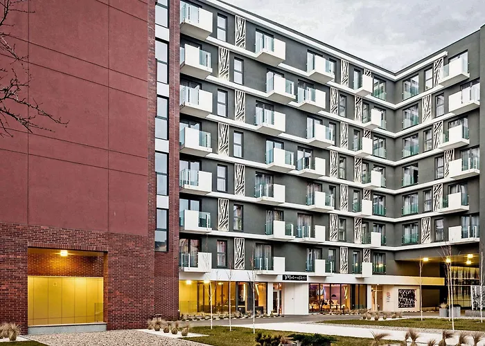 Aparthotel Invite 4*