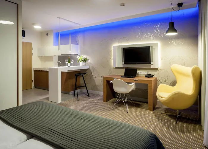 Invite Aparthotel 4*