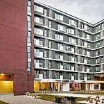 アパートホテル インバイト 4*