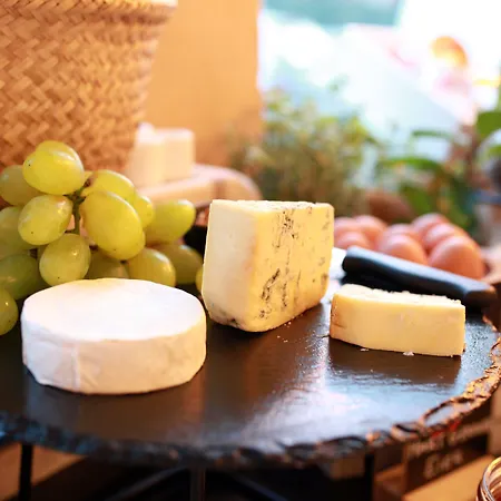 Invite Apart-hotel Wrocław